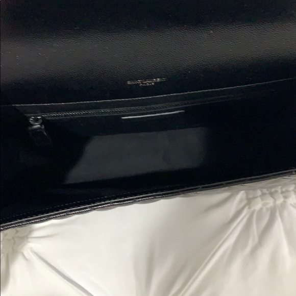 Saint Laurent Large Tri-Quilted Matelasse bag - Picture 8 of 13